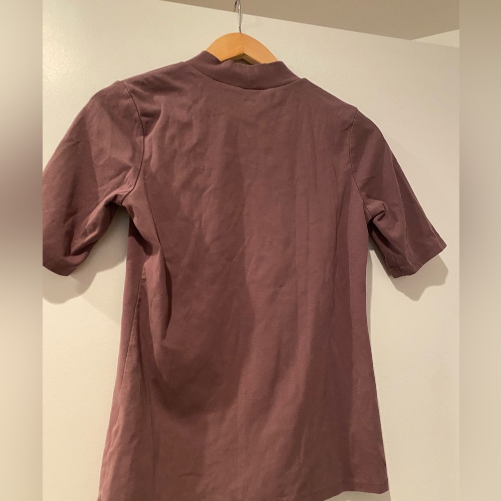 Uniqlo cotton mock-neck 3/4 sleeve purple size medium